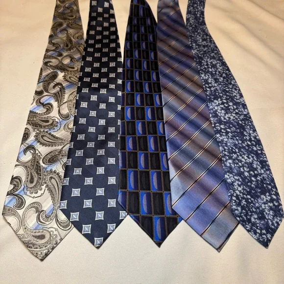 Jos. A. Bank and more Blue and Gray Silk and Linen Tie Collection Set of 5 ties - Picture 14 of 14